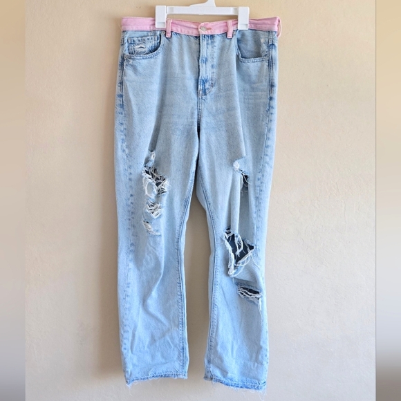 American Eagle Outfitters Boyfriend Jeans Distressed Size 10 Regular High Rise - Picture 1 of 11